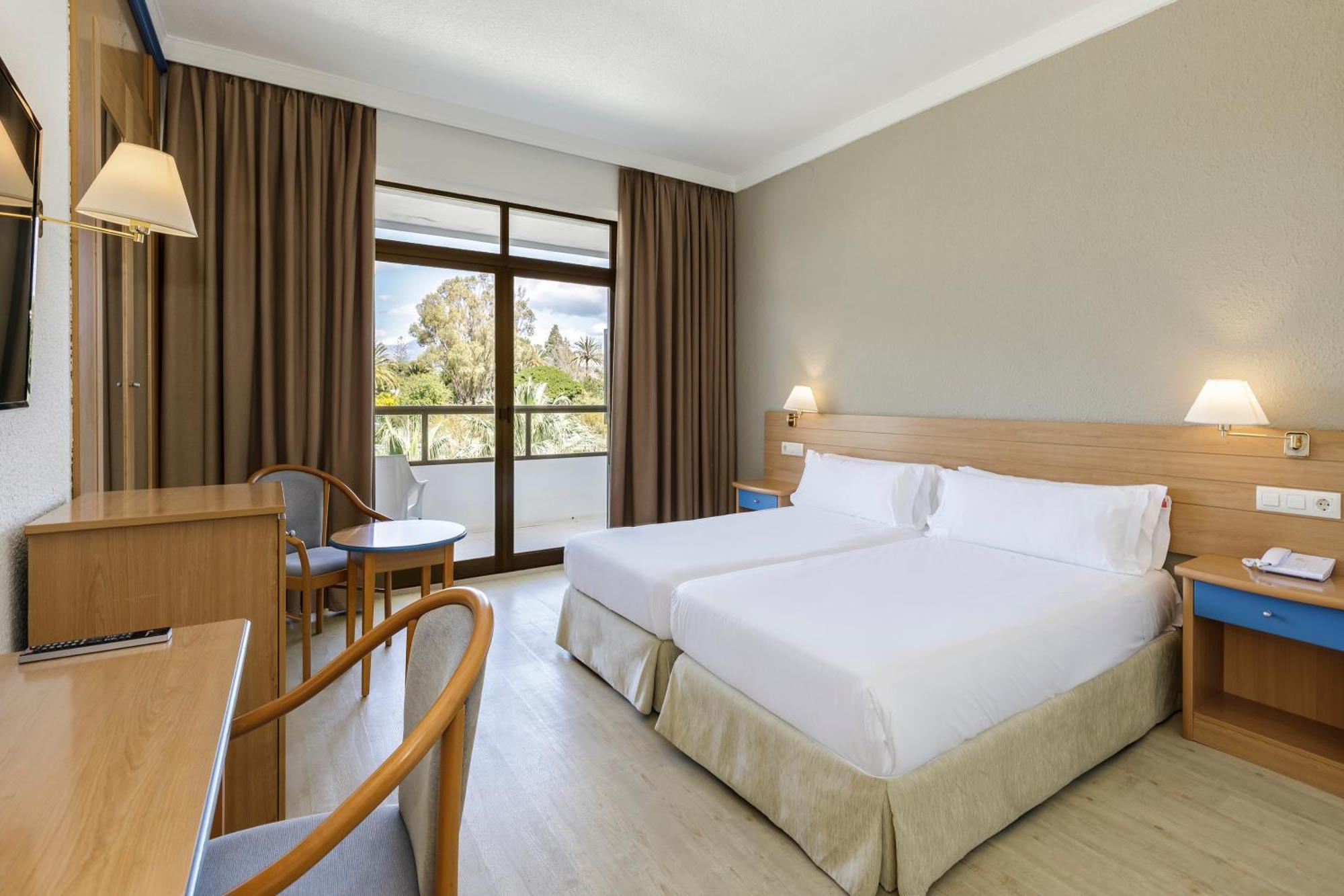 Sol Marbella Estepona Atalaya Park Bilik gambar
